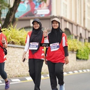Runner Photo 8076875