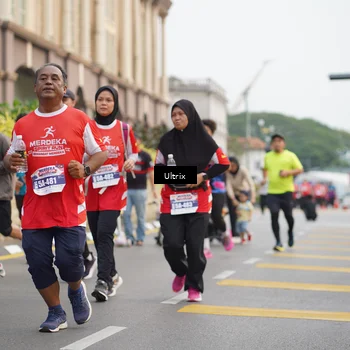 Runner Photo 8076902