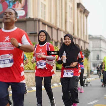 Runner Photo 8076905