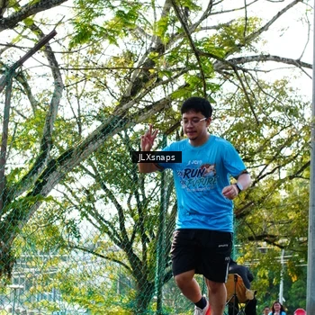 Runner Photo 8077000