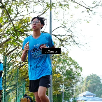 Runner Photo 8077024