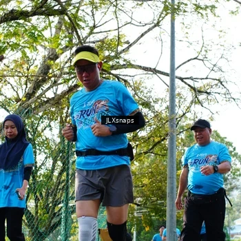 Runner Photo 8077047