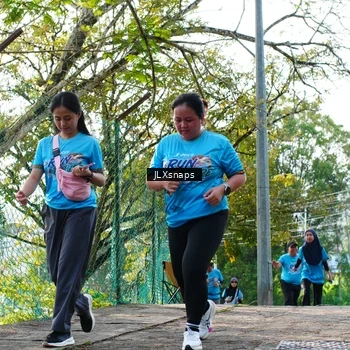 Runner Photo 8077062