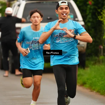 Runner Photo 8077376
