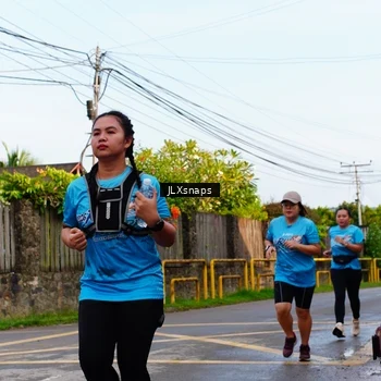 Runner Photo 8077535