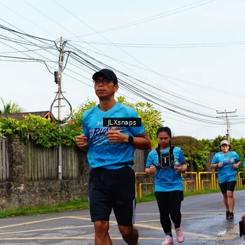 Runner Photo 8077546