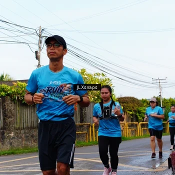 Runner Photo 8077547