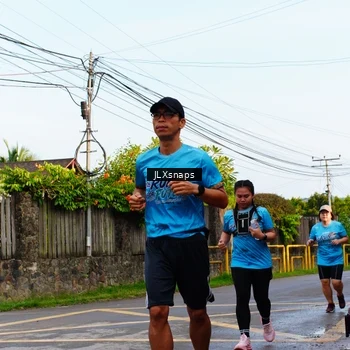Runner Photo 8077553