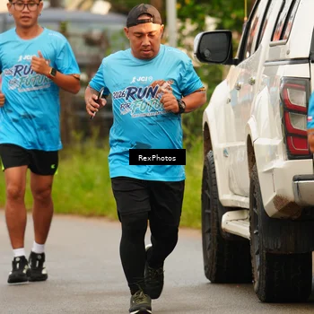 Runner Photo 8077696