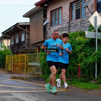 Runner Photo 8077857