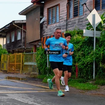 Runner Photo 8077858