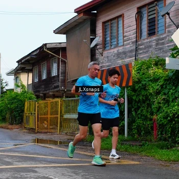 Runner Photo 8077859