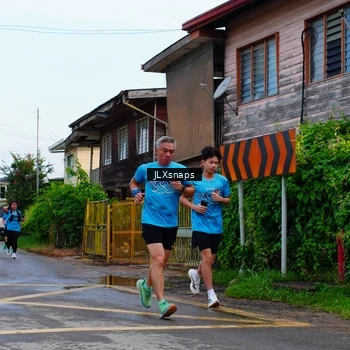 Runner Photo 8077861