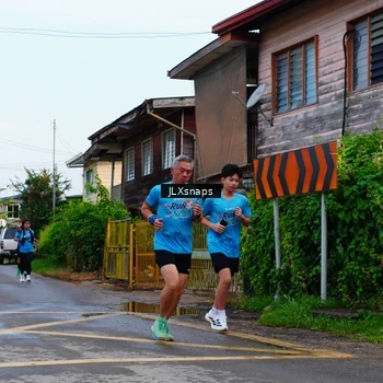Runner Photo 8077863