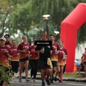 Runner Photo 8077868