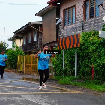 Runner Photo 8077900