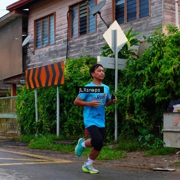 Runner Photo 8077915