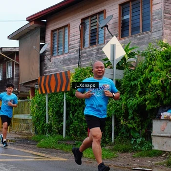 Runner Photo 8078240