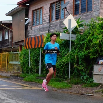 Runner Photo 8078309