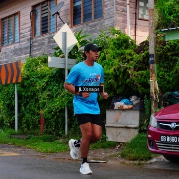 Runner Photo 8078351