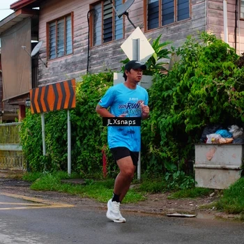 Runner Photo 8078354
