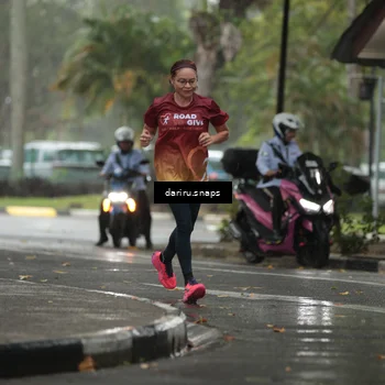 Runner Photo 8078565