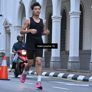 Runner Photo 8079142