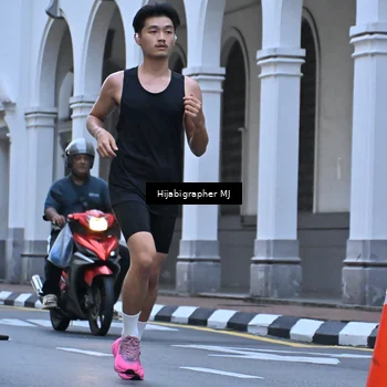 Runner Photo 8079144