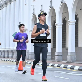 Runner Photo 8079307