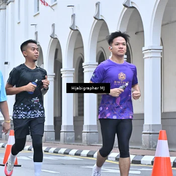 Runner Photo 8079316