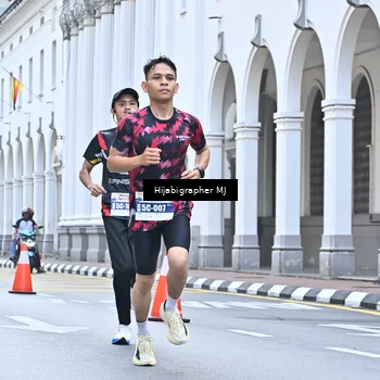 Runner Photo 8079335