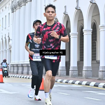 Runner Photo 8079337