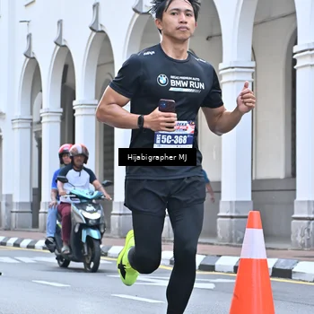 Runner Photo 8079344