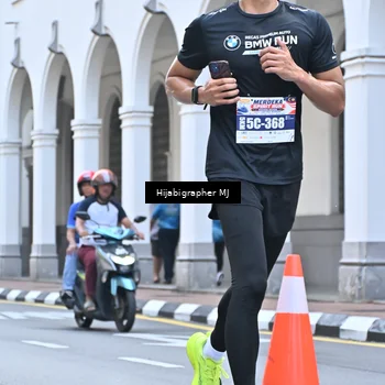 Runner Photo 8079345