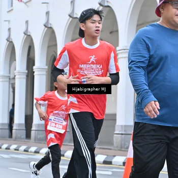 Runner Photo 8079349