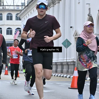 Runner Photo 8079384
