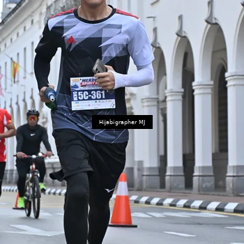 Runner Photo 8079388