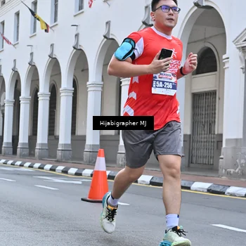 Runner Photo 8079391