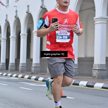 Runner Photo 8079393