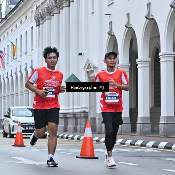Runner Photo 8079402