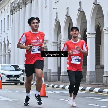 Runner Photo 8079403