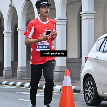 Runner Photo 8079404