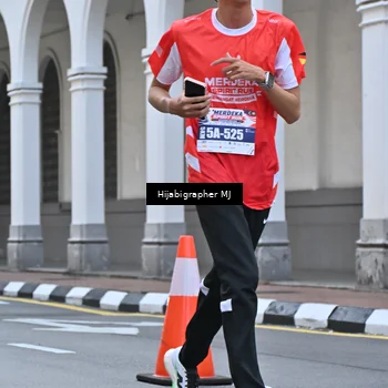 Runner Photo 8079415