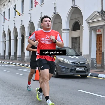 Runner Photo 8079436