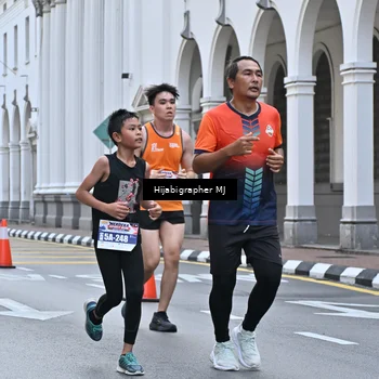 Runner Photo 8079445