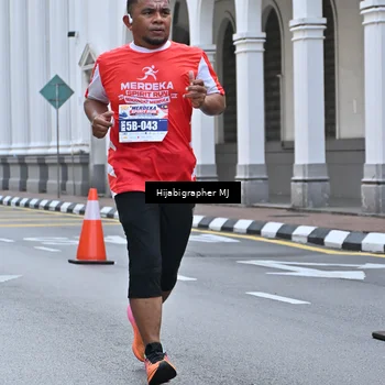 Runner Photo 8079449
