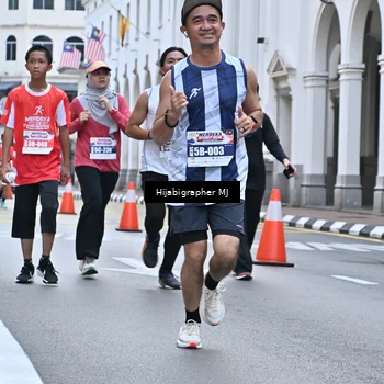 Runner Photo 8079458