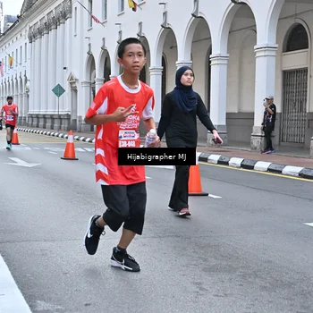 Runner Photo 8079469