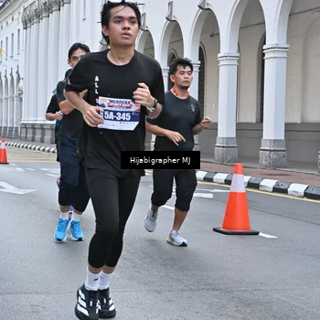Runner Photo 8079504