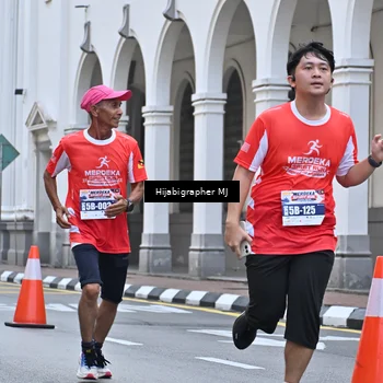 Runner Photo 8079512